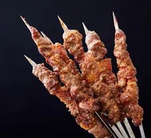 Charcoal-grilled Lamb Skewers