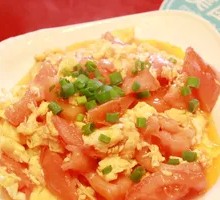 Tomato and Egg Stir-Fry