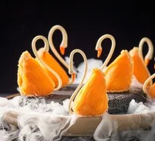 Swan Durian Pastry