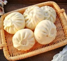 Yibin Mustard Greens Steamed Dumplings