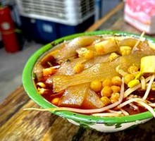 Childhood Nostalgia Hot Pot Noodles