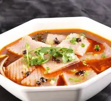 冒火箭鱿鱼