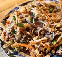 Stir-fried Beef Noodles with Fresh Beef Strips