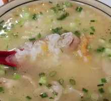 Fatty Intestine and Soybean Soup Over Rice