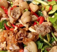 Spicy and Sour Pig Trotters