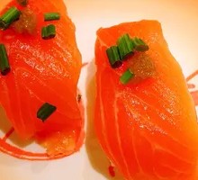 Salmon Sushi