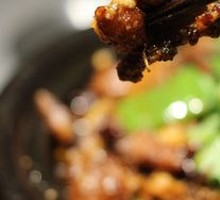Wild Mushroom Dry Pot Chicken