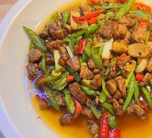 Green Pepper Stir-fried Duck