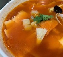 Tomato Sour Soup with Hand-Torn Noodles