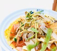 Handmade Cold Noodles with Chili Sauce