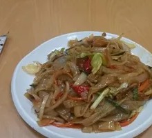 Stir-Fried Rice Noodles