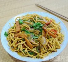 火腿肠炒面