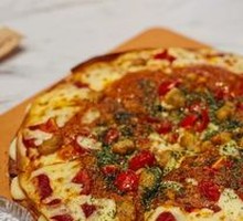 Classic Italian Meat Sauce Pizza