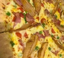 Bacon-loaded Meaty Potato Pizza