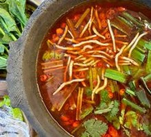 Guizhou Special Sour Soup Pot