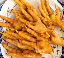 Spiced Braised Chicken Feet