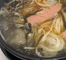 Spicy Pepper Beef Rice Noodles