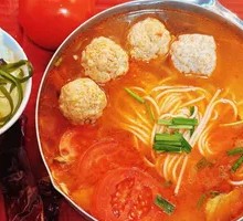 Tomato and Pork Meatball Rice Noodles