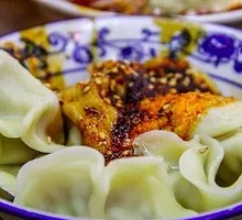 红油水饺