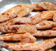 Charcoal-Grilled Chicken Tips Skewers