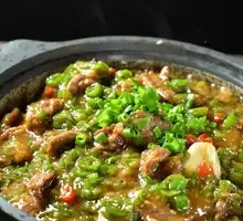 Stoneware Tofu Flower with Beef Tenderloin