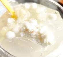 Sweet Fermented Rice Ice Jelly with Three Delicacies