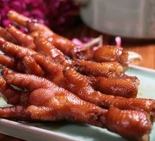 Sauce-Flavored Chicken Feet
