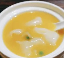 Golden Soup with Shark's Fin