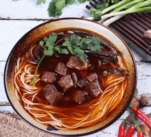 Spicy Beef Rice Noodles
