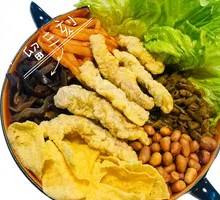 Crispy Pork Luosifen