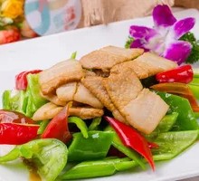 Small Chili Stir-Fried with Rice