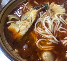 Golden Braised Pork Noodles
