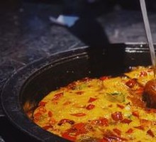 Stir-Fried Red Pot with Aromatic Spices