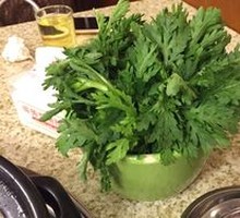 Chinese chrysanthemum greens