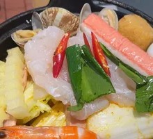 Thai Tom Yum Seafood Pot
