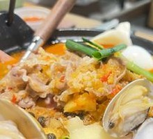 Spicy Sour Beef Hot Pot
