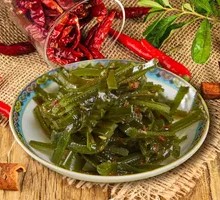 Thin seaweed strips