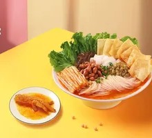 Spicy Chicken Feet with Rice Noodles