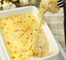 Cheesy Baked Mashed Potatoes
