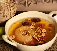 Braised Pear with Fresh炖
