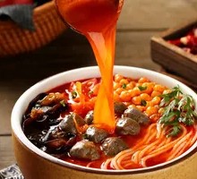 Tomato Chicken Meatball Rice Noodles