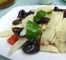 Stir-fried Yam with Wood Ear Mushrooms