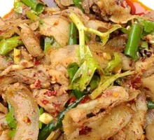 Cold-Mixed Liver and Pork Salad