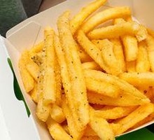Crunchy Fried Potato Strips