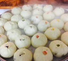 Leg Meat Sauce Pork Bun
