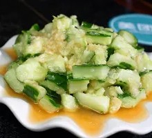 Garlic Cucumber Salad