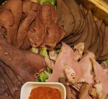 驴杂拼盘