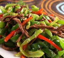 Sliced Beef with Green Pepper