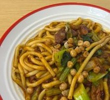 Beef Fried Rice Noodles
