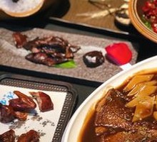 Braised Yellow Croaker with Rice Cake